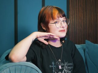 IrisClay livesex